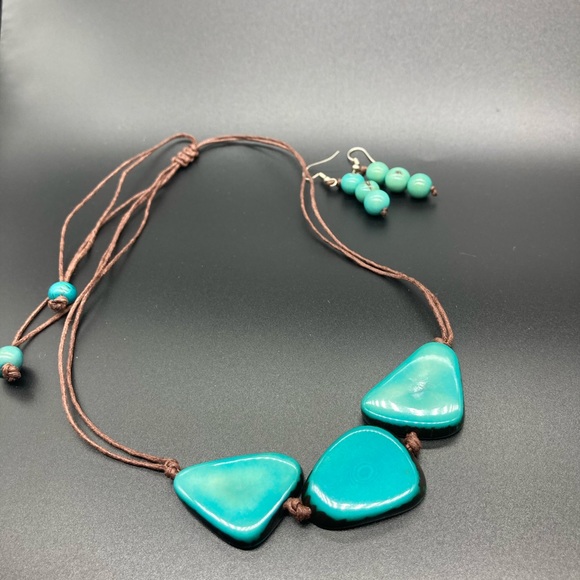 Tagua Nut Necklace / Organic Jewelry - Picture 5 of 5